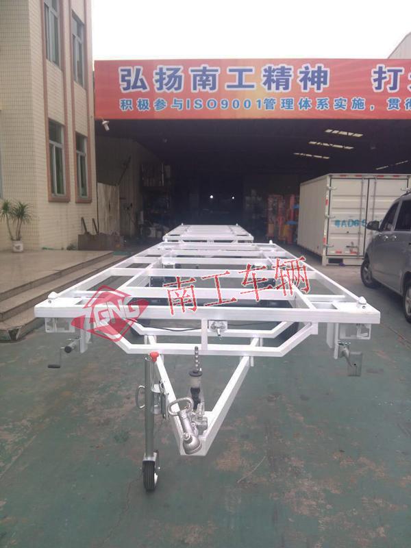 4吨房车底盘 全挂云博（中国）