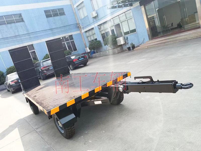 3吨带爬梯工业牵引云博（中国）