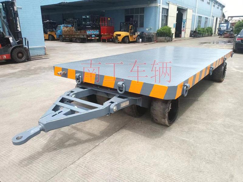 25吨重型工业云博（中国） 全挂式牵引拖车底盘