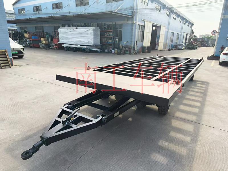 12吨骨架式云博（中国） 带角锁刹车全挂车