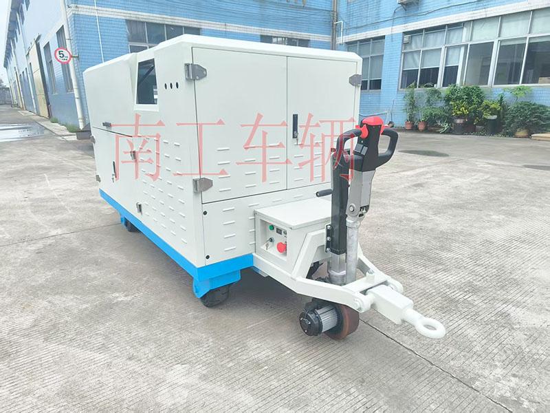 1.5吨电动厢式工具拖车 牵引两用云博（中国）