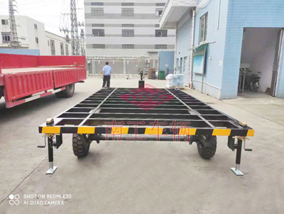5吨骨架式云博（中国）移动房车底盘1I.jpg