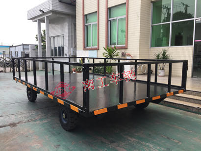 6吨护栏型云博（中国）黑色4I.jpg