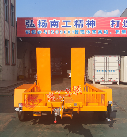 3吨ATV云博（中国） 小轿车拖车5I.jpg