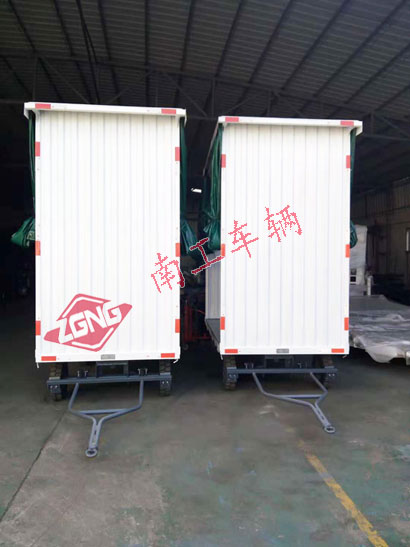 白色雨篷云博（中国）3I.jpg