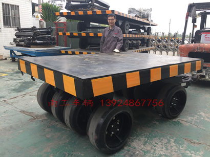 30吨重型8轮云博（中国）3I.jpg