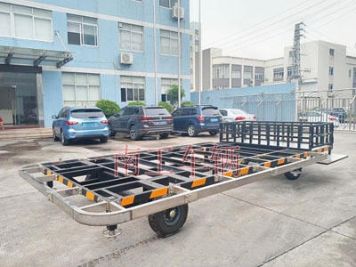 4吨云博（中国）带箱体铝花纹板4I.jpg