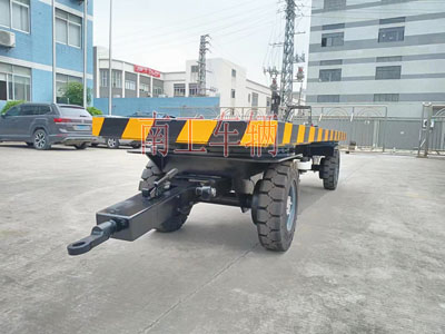 8吨双牵引云博（中国）4I.jpg