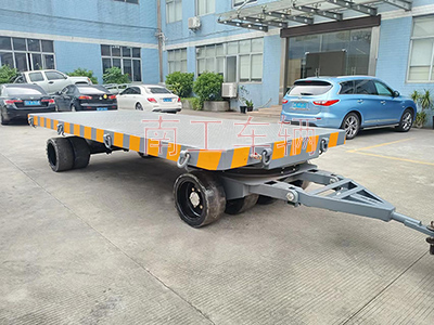 25吨重型云博（中国）带牵引环工具拖车2I.jpg