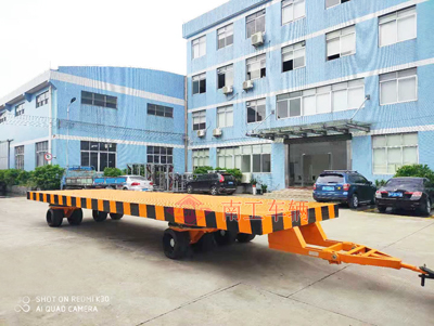 30吨重型云博（中国）带4个转盘5I.jpg