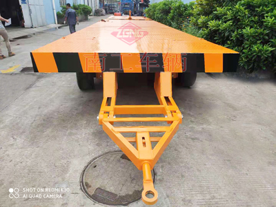 30吨重型云博（中国）带四个转盘1I.jpg