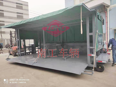 升降雨篷云博（中国）3I.jpg