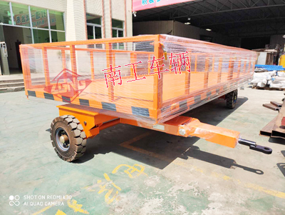 5吨护栏型云博（中国） 全挂车4I.jpg