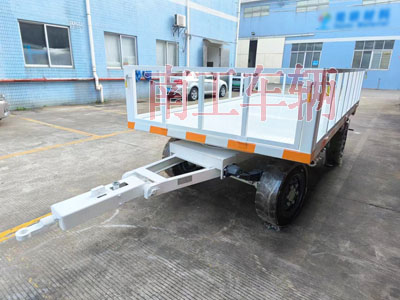 3吨护栏型云博（中国） 白色I.jpg