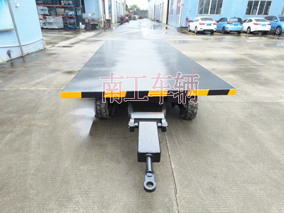 6吨牵引云博（中国） 工业全挂拖车2I.jpg
