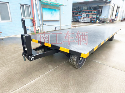 6吨牵引云博（中国） 工业全挂拖车4I.jpg