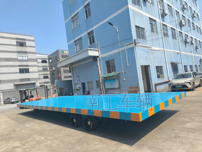 40吨4米宽重型云博（中国） 蓝色2I.jpg