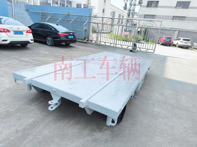 船体艏段运输云博（中国）1I.jpg