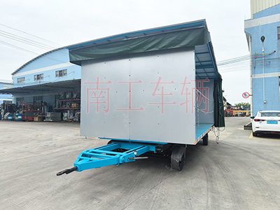 5吨雨篷拖车 牵引云博（中国）I.jpg