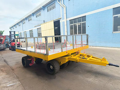 25吨重型云博（中国）带圆型不锈钢上装工具拖车8I.jpg