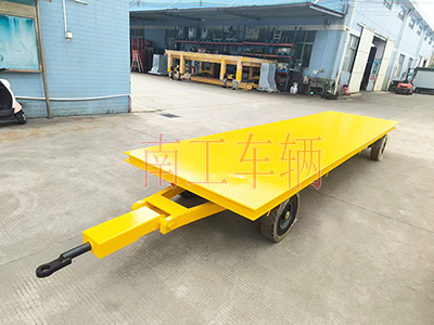 5吨云博（中国） 牵引平板全挂拖车2I.jpg