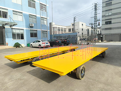 5吨云博（中国） 牵引平板全挂拖车5I.jpg